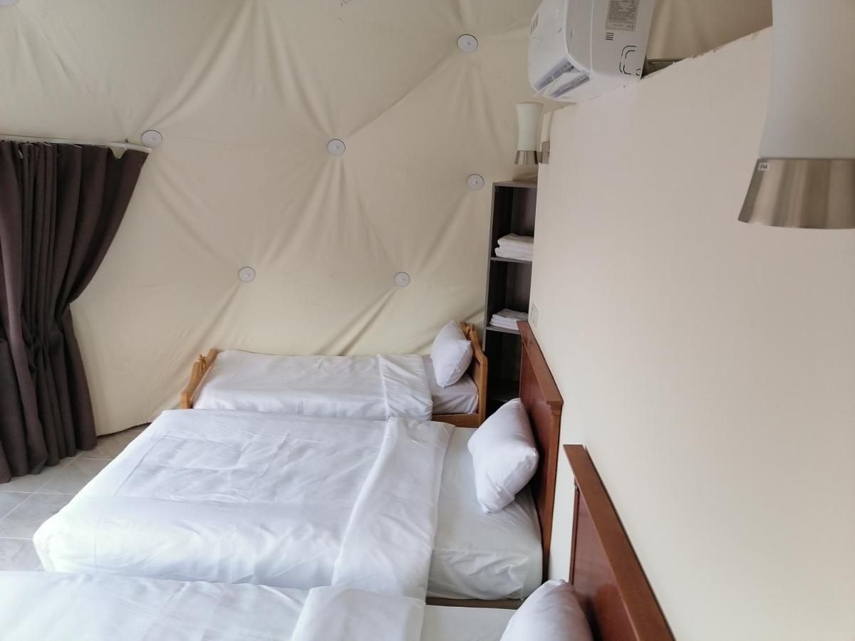 Sara Luxury Camp Hotell Wadi Rum Eksteriør bilde