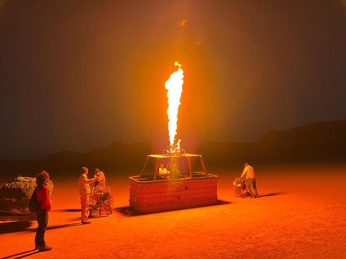 Sara Luxury Camp Hotell Wadi Rum Eksteriør bilde