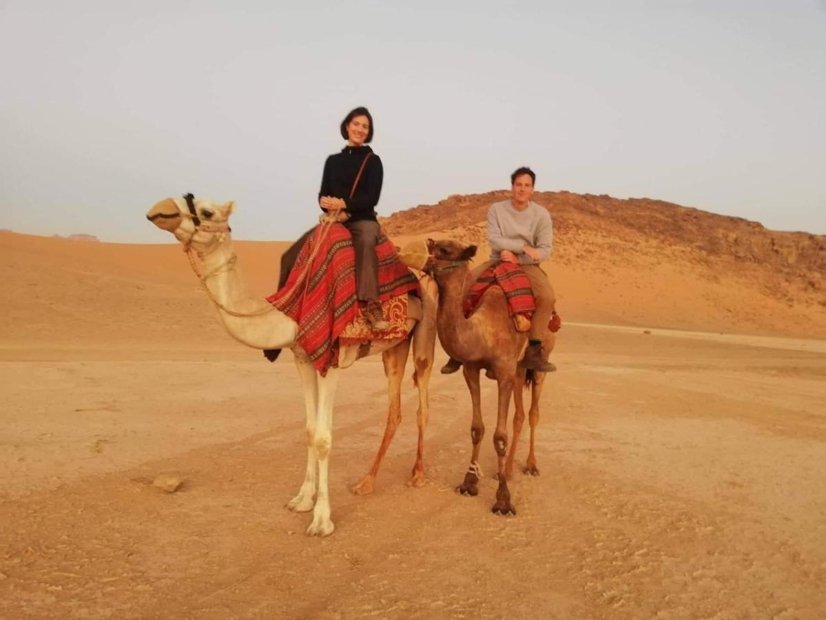 Sara Luxury Camp Hotell Wadi Rum Eksteriør bilde